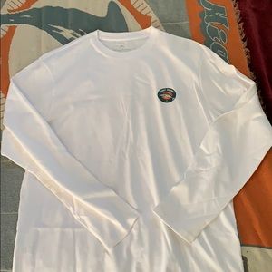 L Tommy Bahama Long Sleeve Tee NWT Cigar Theme